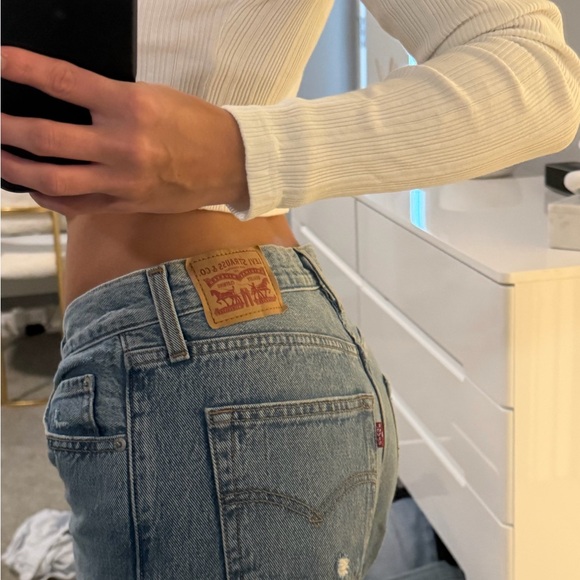 Stylish Blue Ripped Women's Jeans - Picture 2 of 4